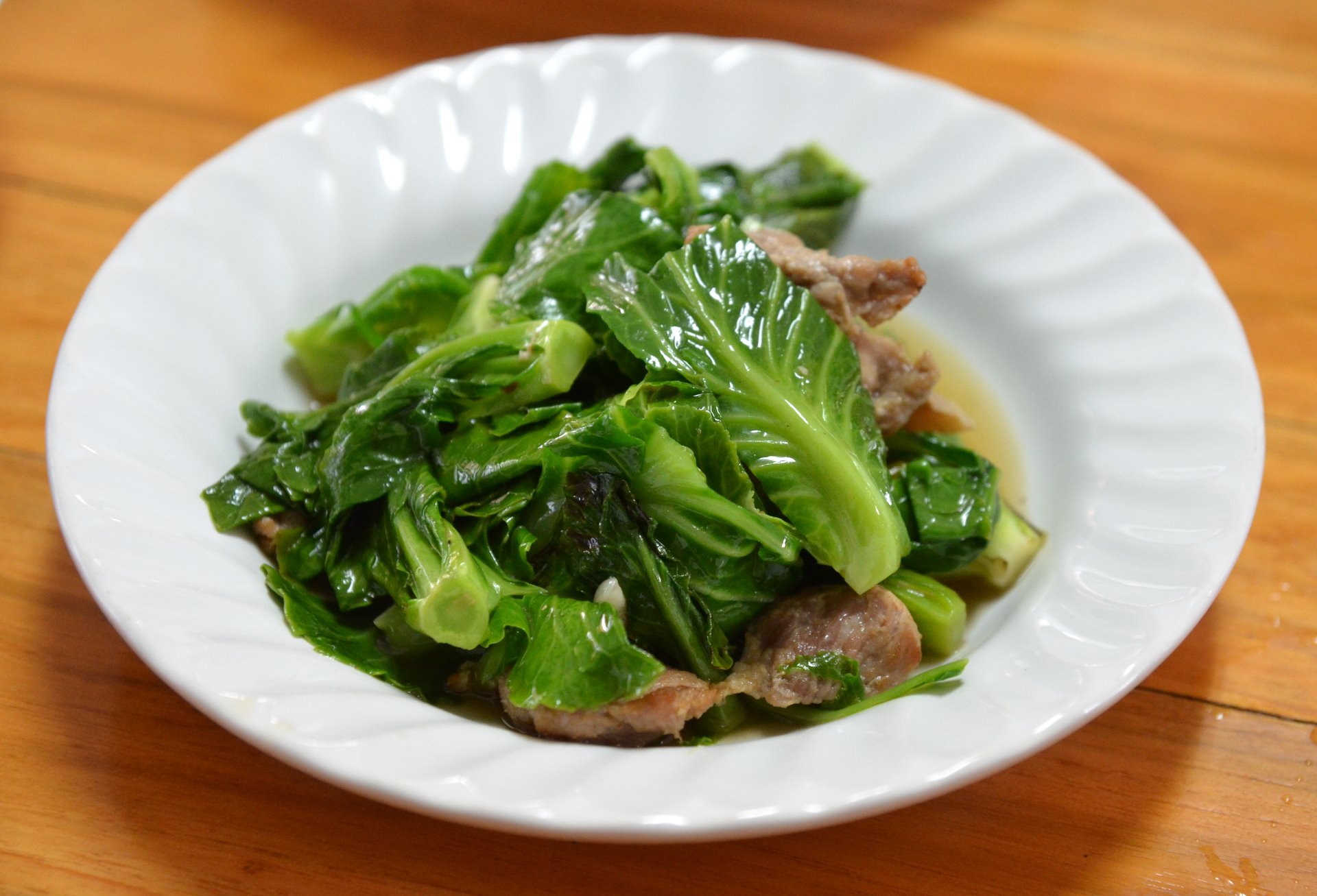 Authentic Thai Recipe for Stir-fried Chinese Broccoli Leaves with Pork